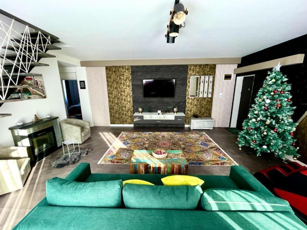 N & G Apartments Rîşnov Esterno foto