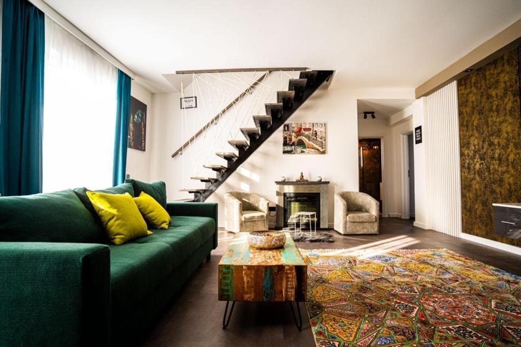 N & G Apartments Rîşnov Esterno foto