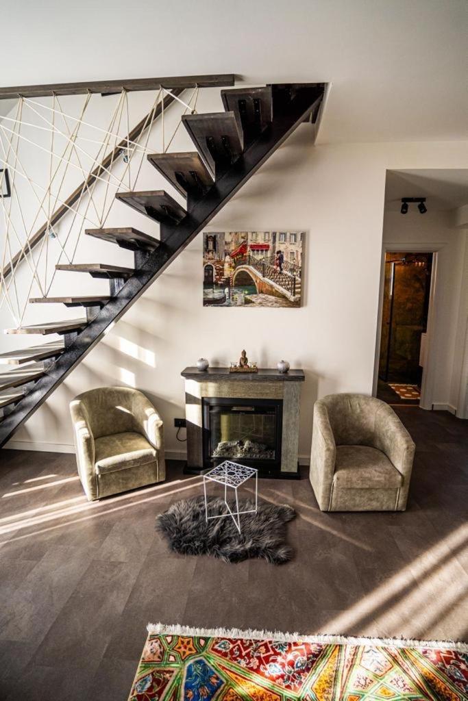 N & G Apartments Rîşnov Esterno foto