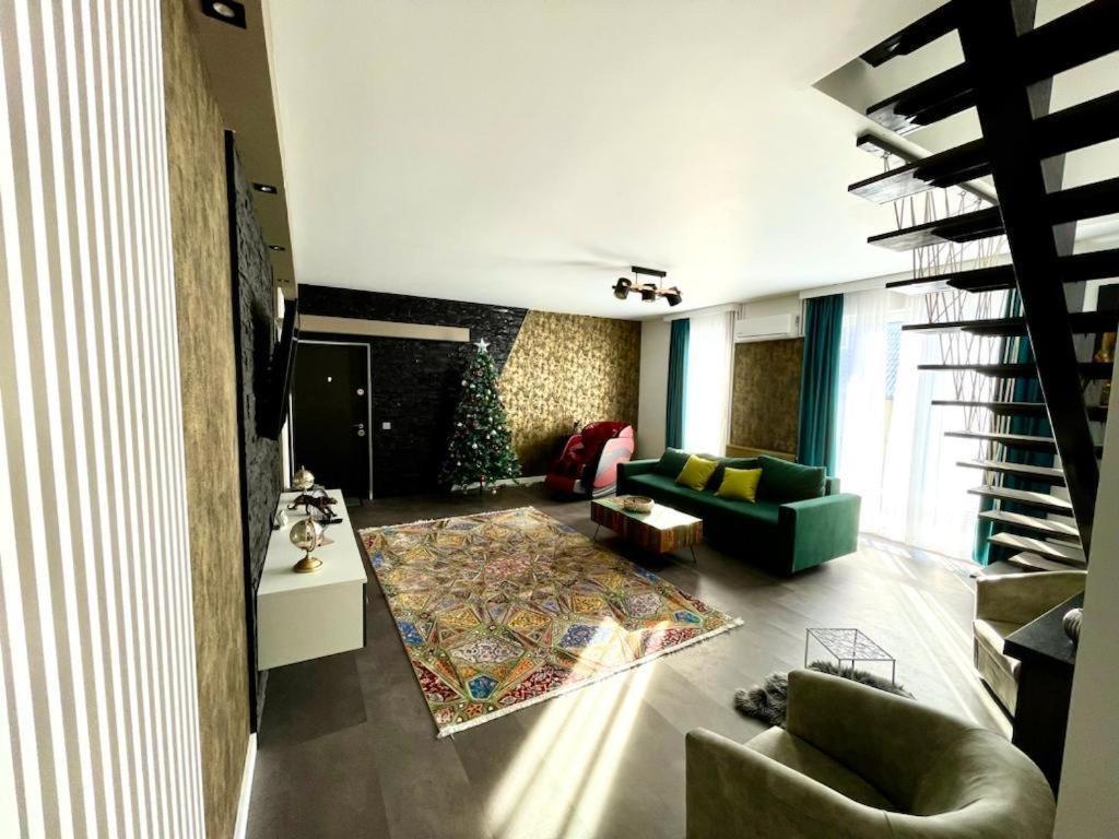 N & G Apartments Rîşnov Esterno foto